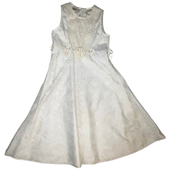 Bonnie Jean Size 10 White Lace Flower Girl Dress - Made in the USA - Picture 1 of 6
